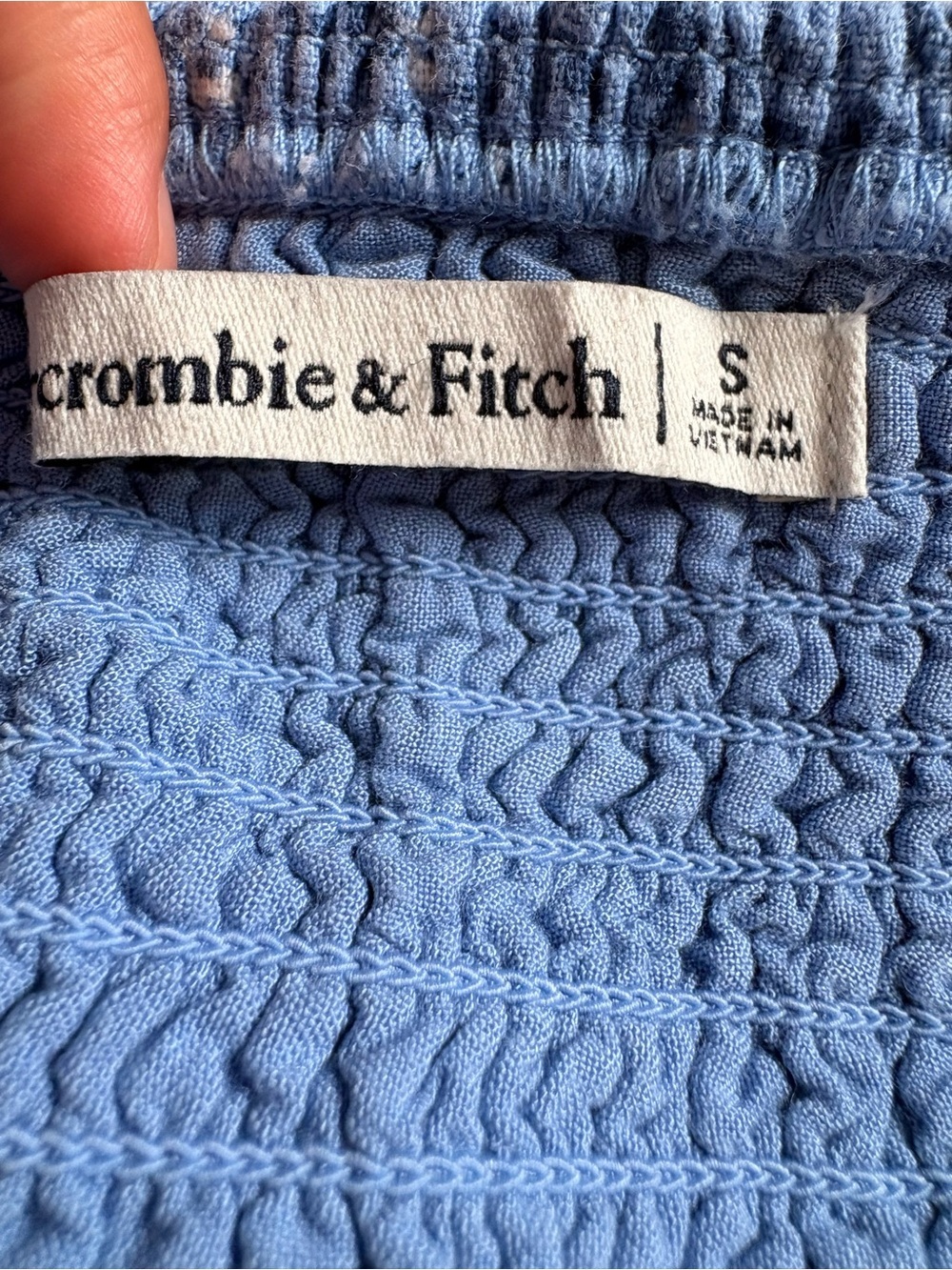 Abercrombie & Fitch Floral Smocked Puff Sleeve Top Size S - Picture 9 of 11